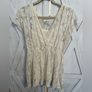 Motherhood Maternity Neutral Ivory Cream Lace Foliage Pattern Blouse